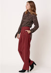מכנסיים ארוכים לנשים - בורדו - דגם ניקנור - US-Fashion.tlv